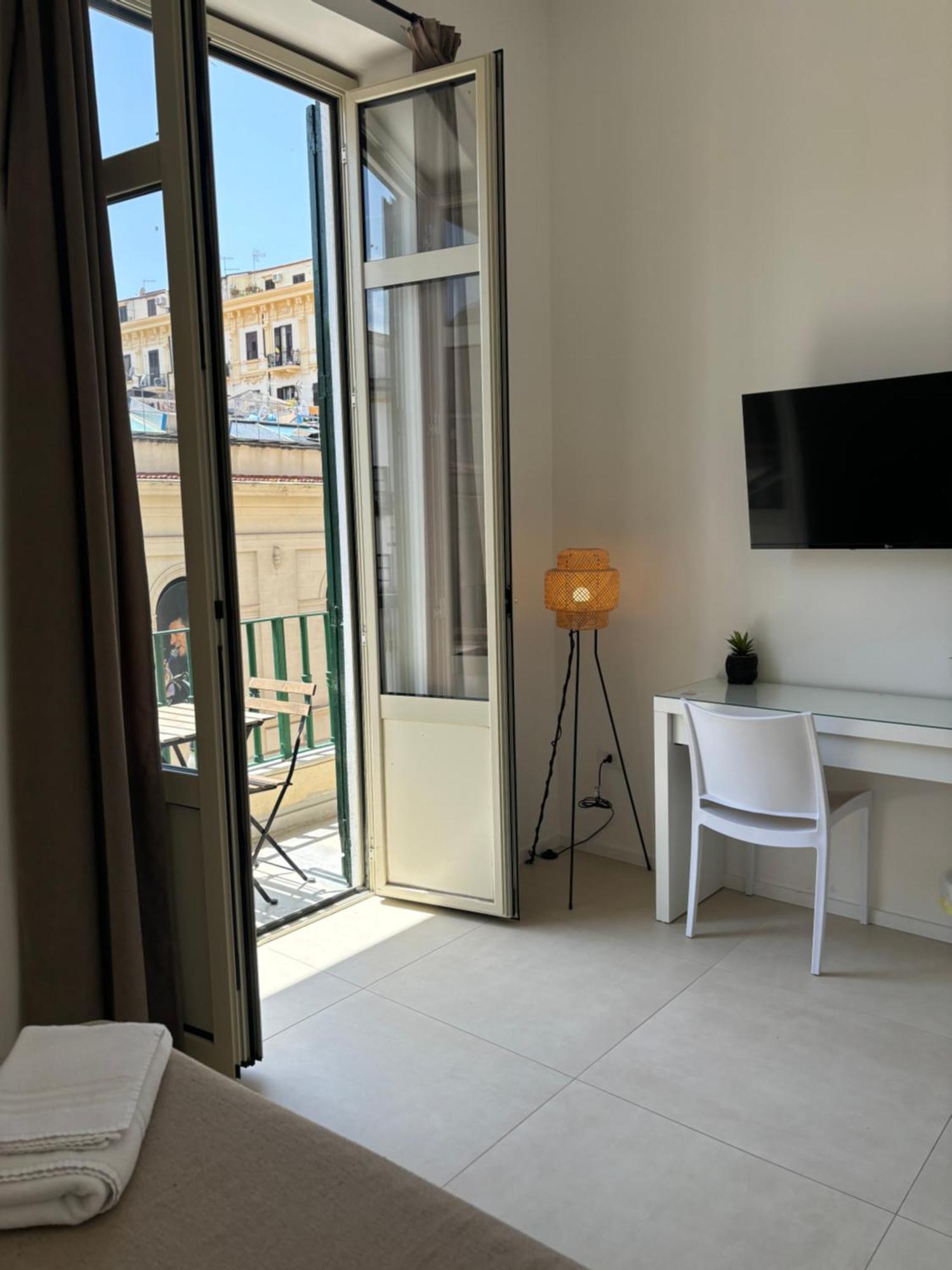 Bed & Breakfast Valguarnera & *